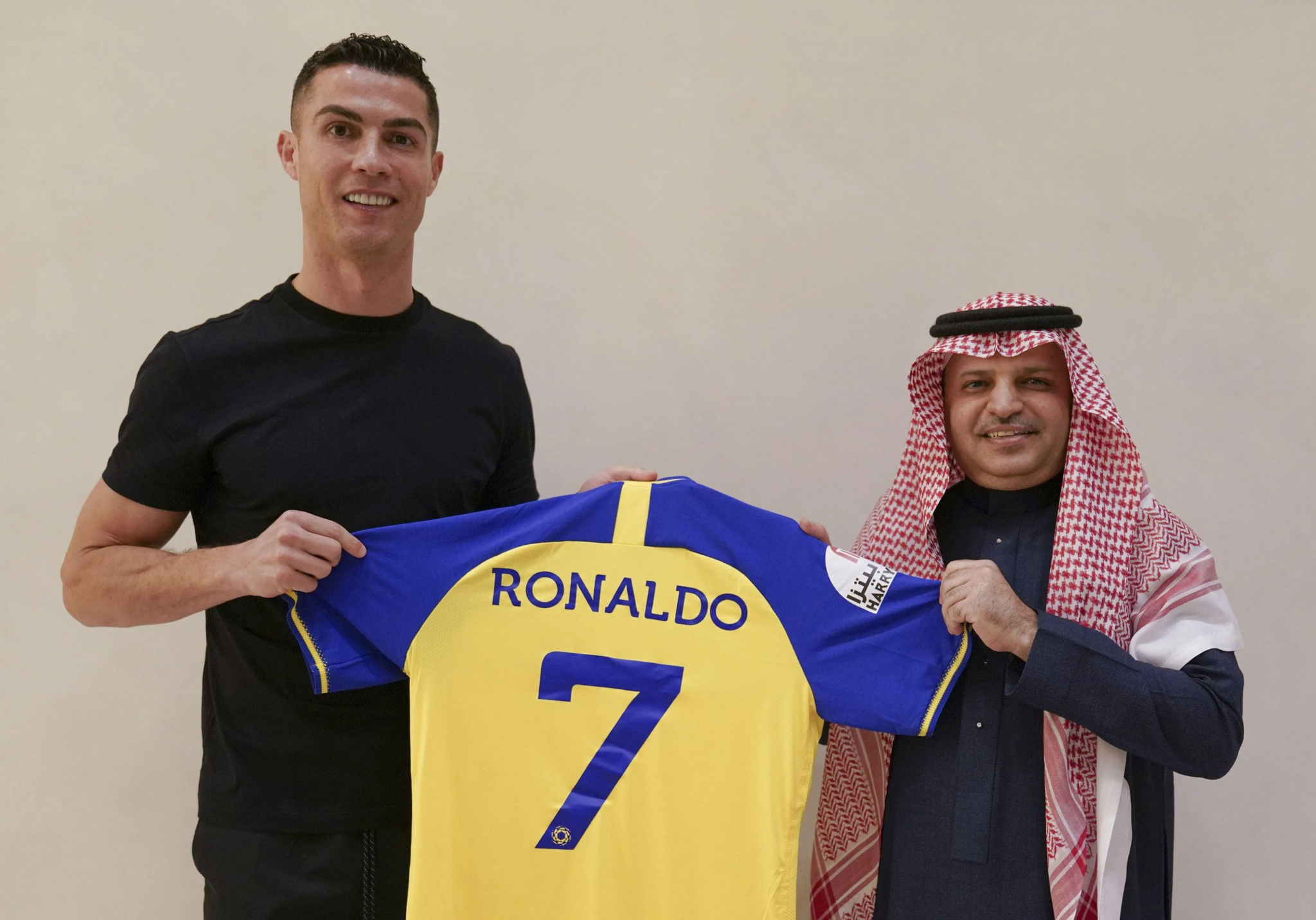 Зарплата роналду в аль наср. Ronaldo 2023 Аль Насра. Роналдо в команде Саудовской Аравии. Футболисты. Криштиану Роналду Аль Наср.